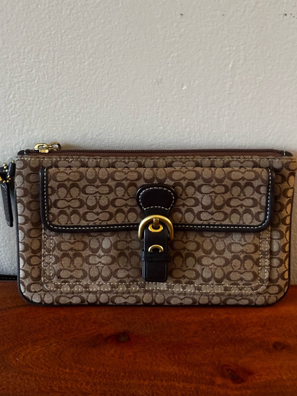 Vintage Coach Signature Jacquard Wristlet Clutch Brown Leather Buckle